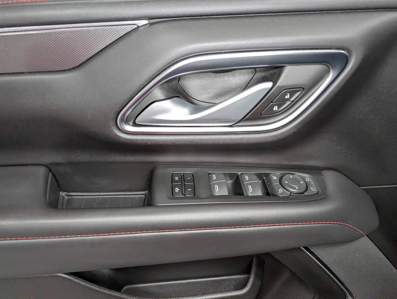 Used 2022 Chevrolet Tahoe RST w/ Sport Performance Package image 40