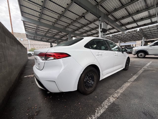 Used 2022 Toyota Corolla LE FWD image 6