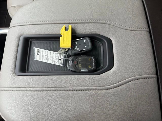 Used 2020 GMC Sierra 2500 SLT w/ SLT Convenience Package image 34