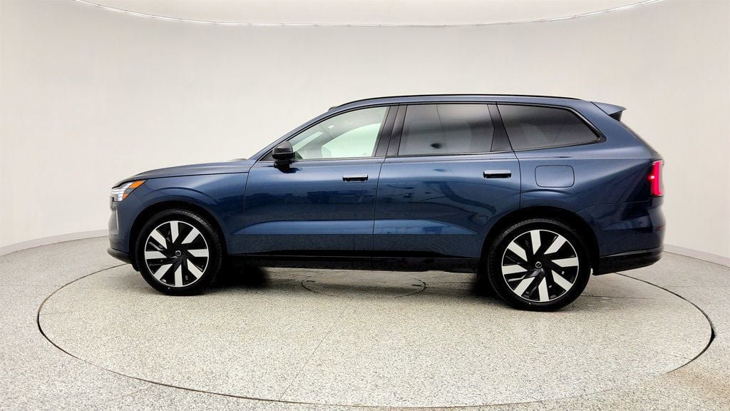 Used 2025 Volvo EX90 Ultra AWD/4WD image 8