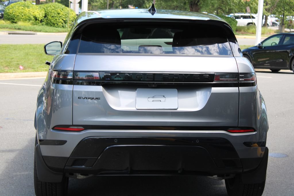 Used 2026 Land Rover Range Rover Evoque Dynamic SE AWD/4WD image 5