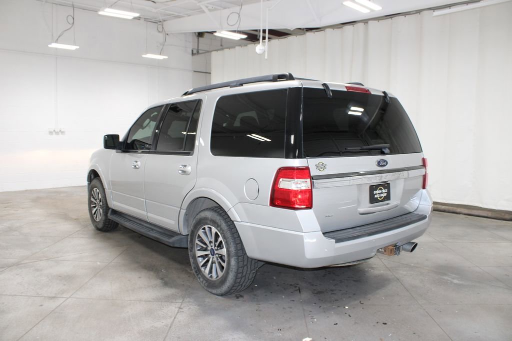 Used 2017 Ford Expedition XLT w/ Equipment Group 201A AWD/4WD image 6
