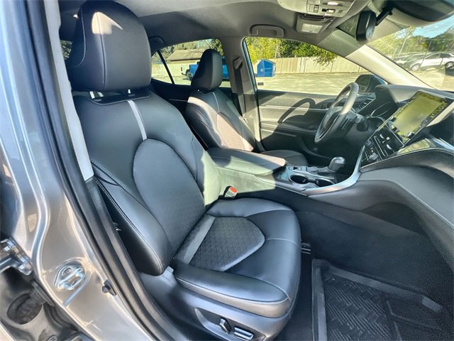 Used 2023 Toyota Camry XSE image 27