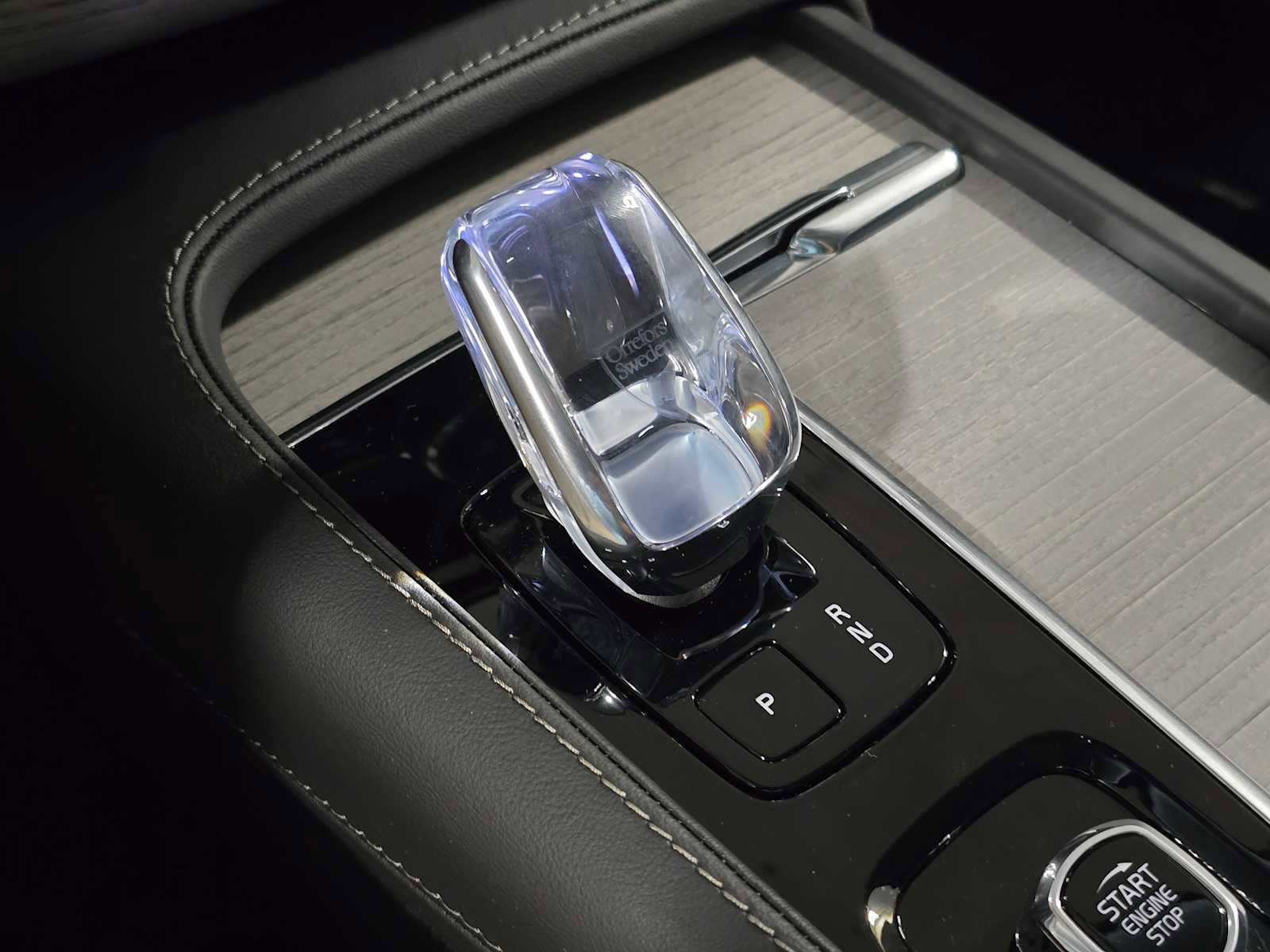 Used 2025 Volvo XC90 B6 Ultra w/ Protection Package Premier image 18