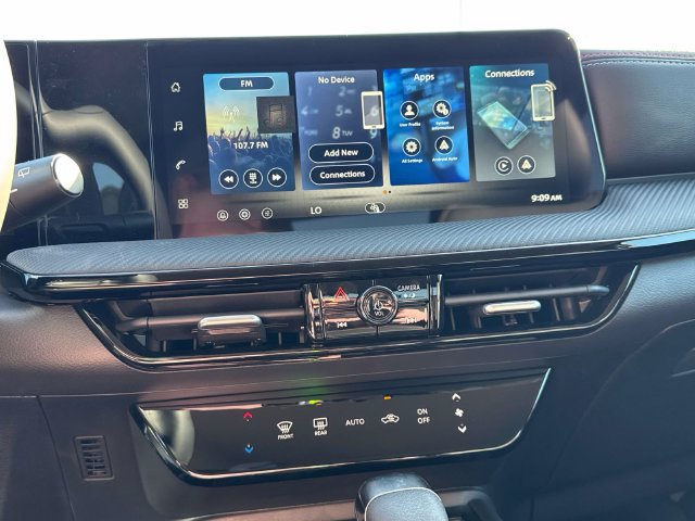 New 2027 Nissan Kicks SR FWD image 27