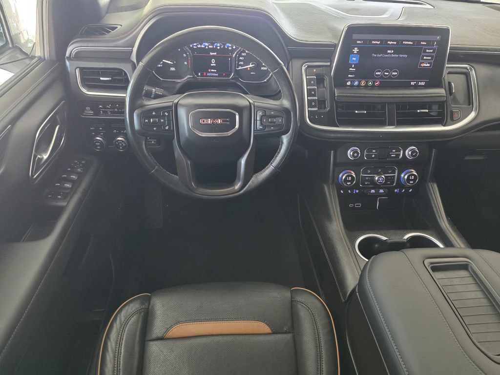 Used 2021 GMC Yukon XL AT4 w/ AT4 Premium Plus Package AWD/4WD image 12