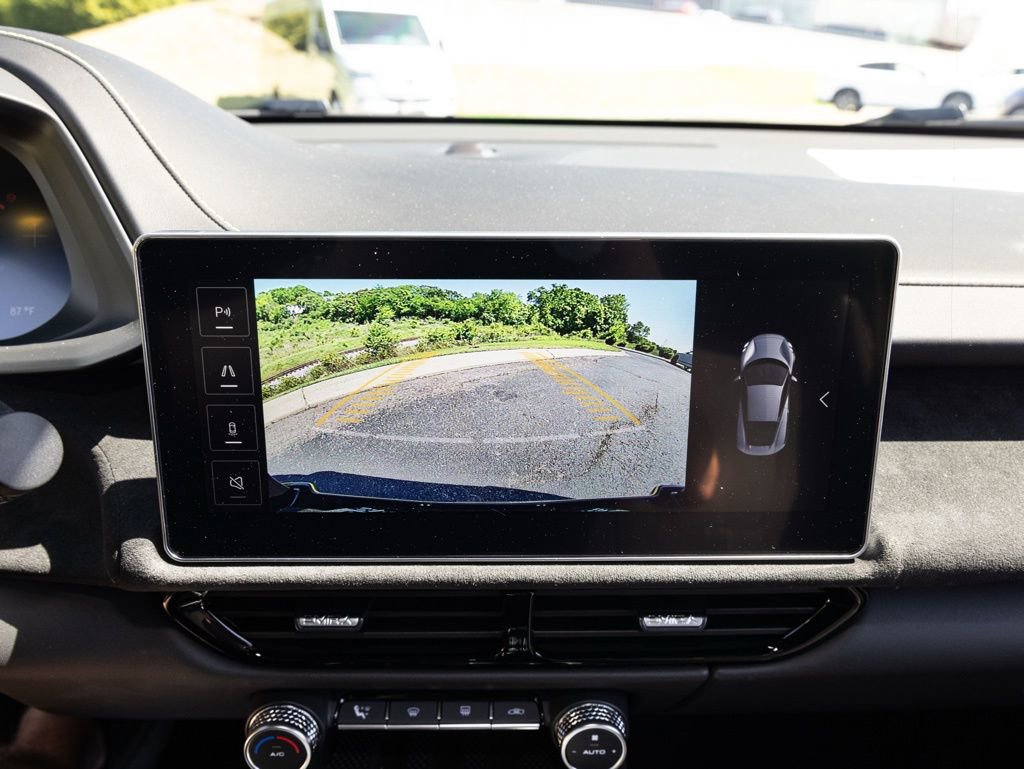 New 2026 Lotus Emira SE RWD image 40