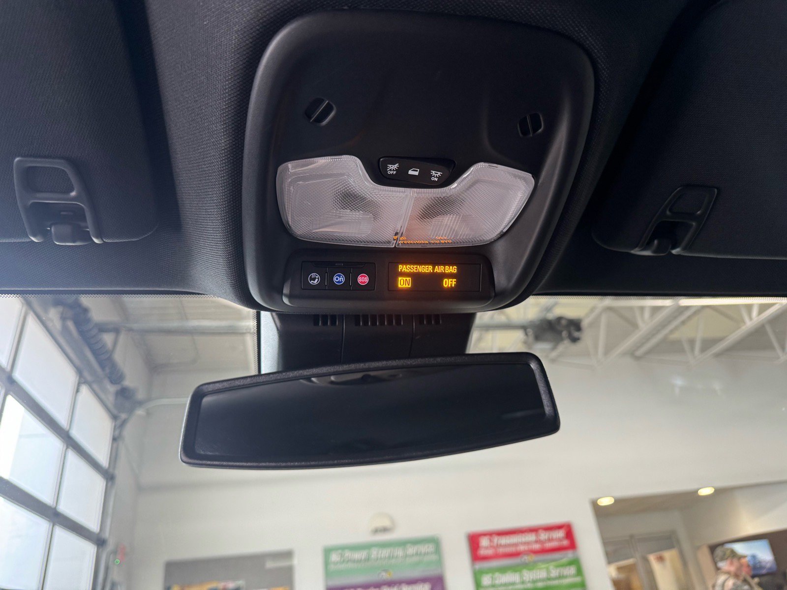 Used 2024 Chevrolet Colorado Z71 w/ Z71 Convenience Package 2 image 20