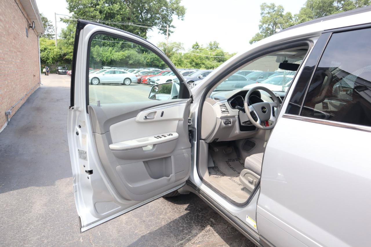 Used 2012 Chevrolet Traverse LT AWD/4WD image 20