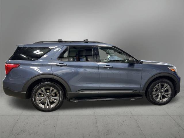 Used 2021 Ford Explorer XLT w/ Equipment Group 202A AWD/4WD image 6