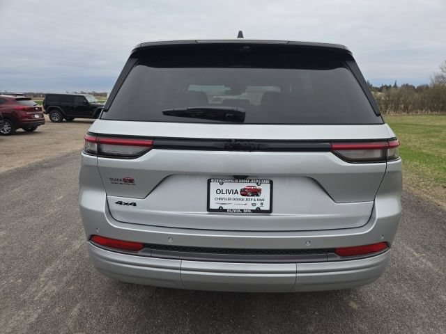 New 2026 Jeep Grand Cherokee Limited AWD/4WD image 4