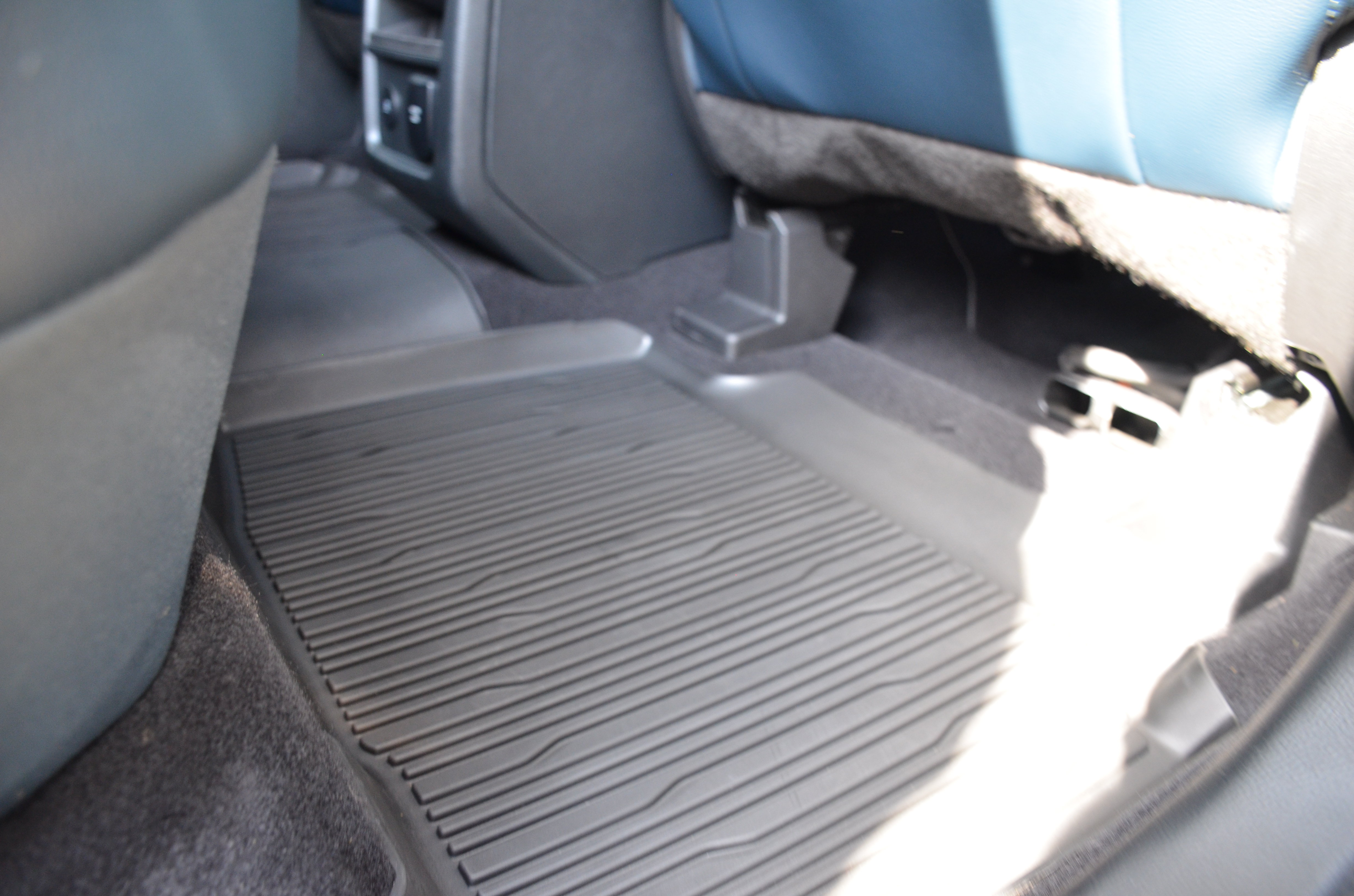 Used 2023 Ford Edge SEL w/ Sport Appearance Package AWD/4WD image 36