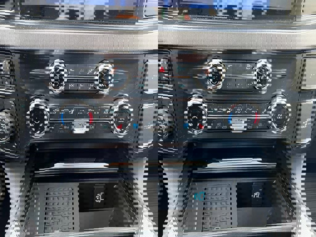 New 2026 Ford F250 Platinum w/ Tremor Off-Road Package image 15