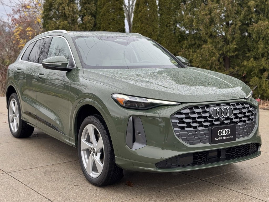 New 2025 Audi Q5 Premium Plus