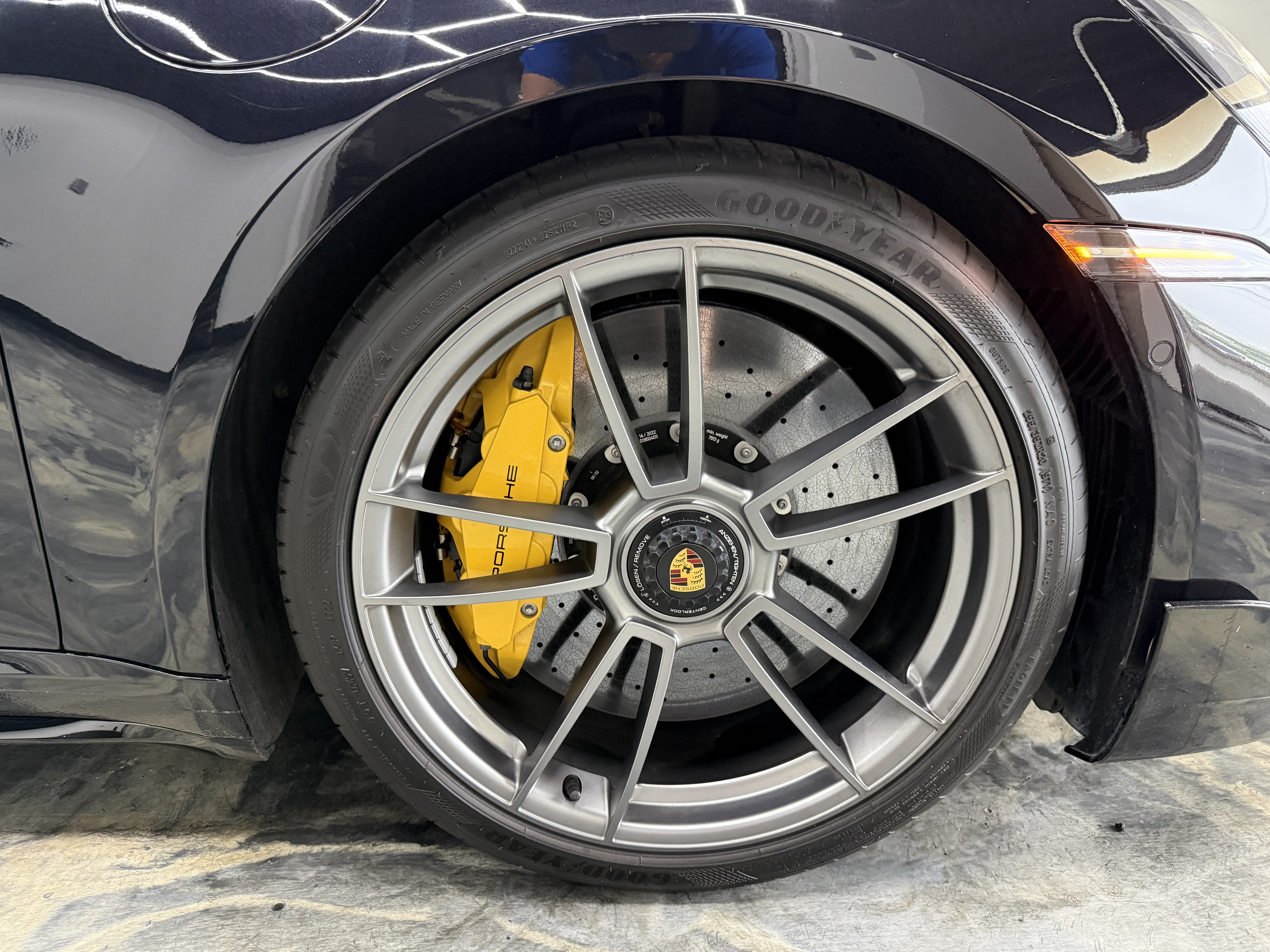 Used 2022 Porsche 911 Turbo S AWD/4WD image 39