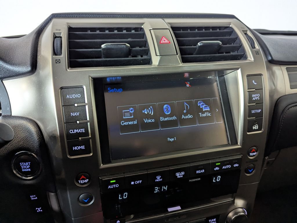 Used 2020 Lexus GX 460 Premium w/ Premium Package image 11