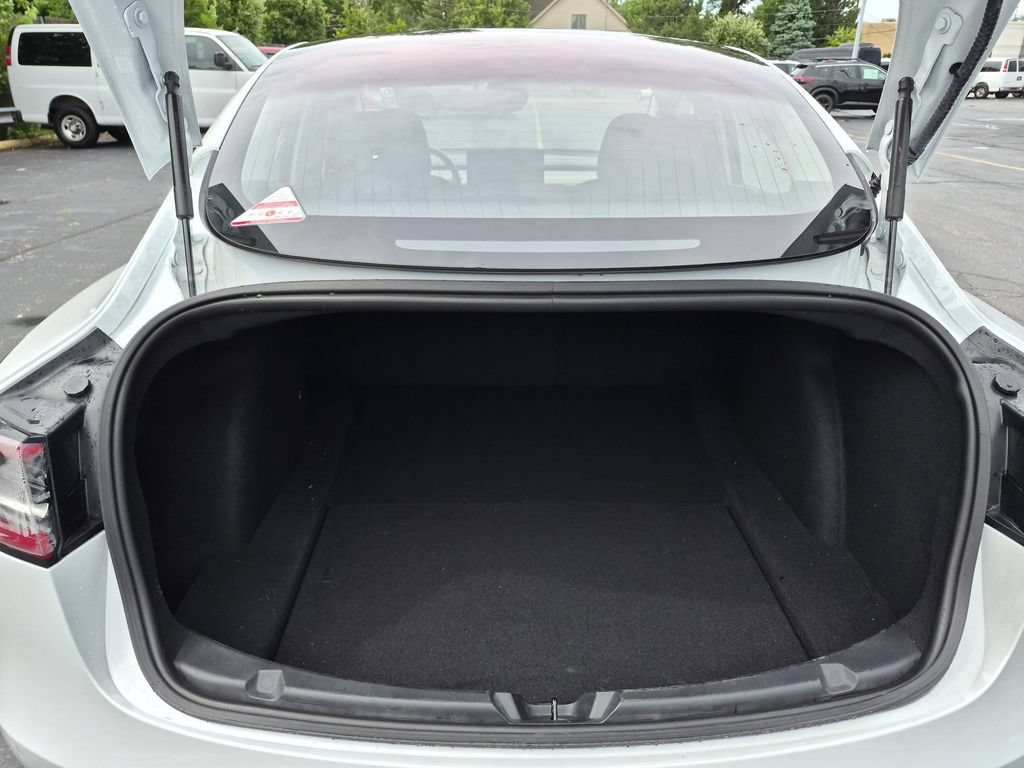 Used 2018 Tesla Model 3 Mid Range RWD image 22