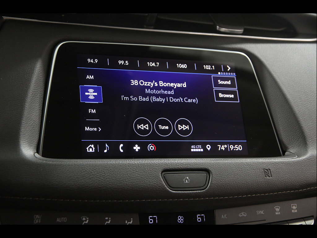 Used 2019 Cadillac XT4 Premium Luxury w/ Cold Weather Package AWD/4WD image 10