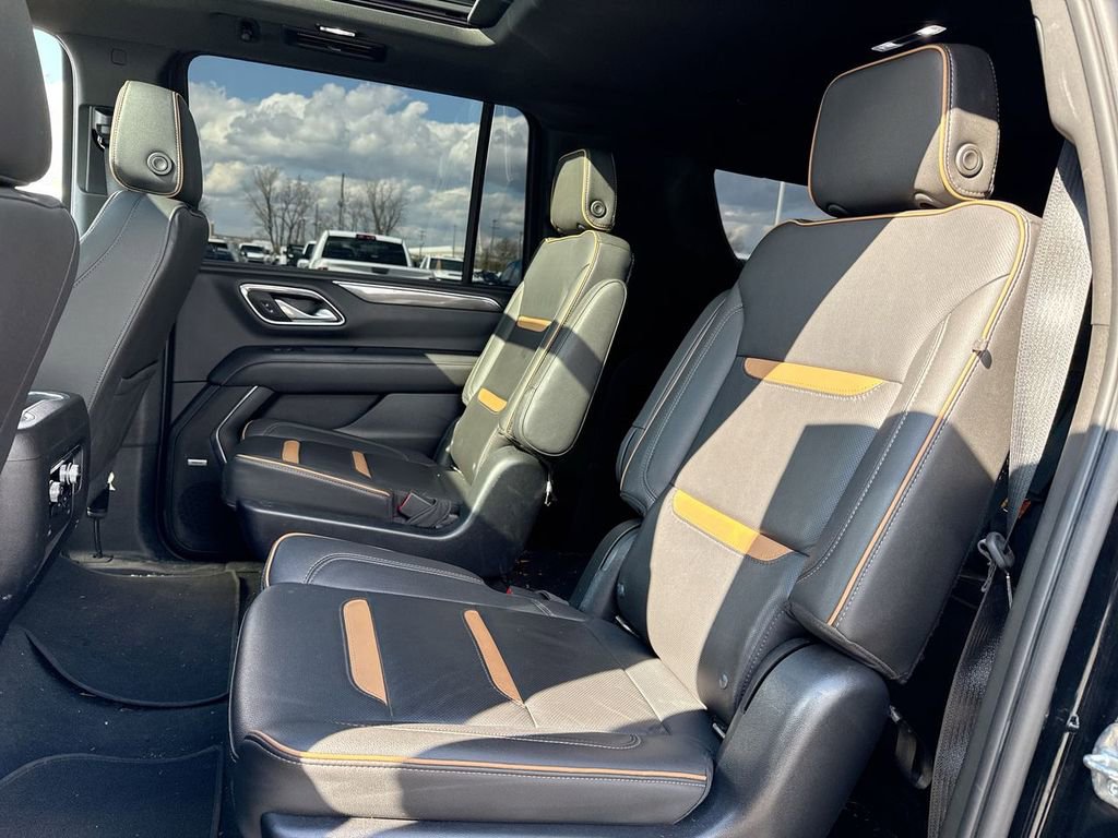 Used 2022 GMC Yukon XL AT4 AWD/4WD image 23