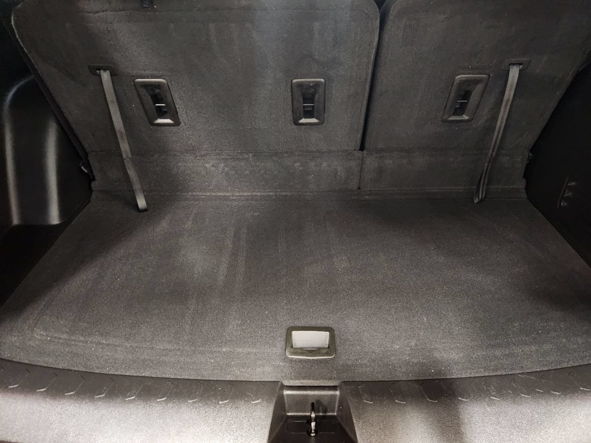 Used 2021 Chevrolet Traverse LS w/ LPO, Floor Liner Package FWD image 44