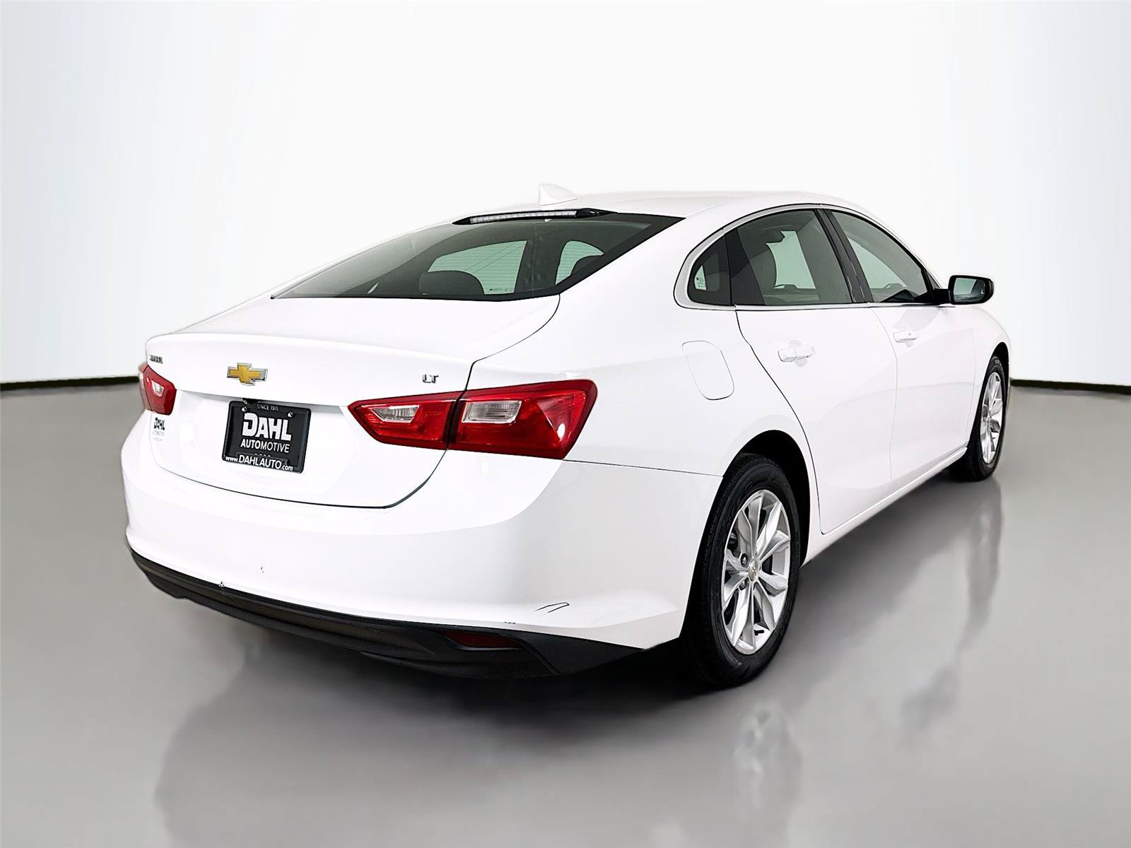 Used 2023 Chevrolet Malibu LT FWD image 13