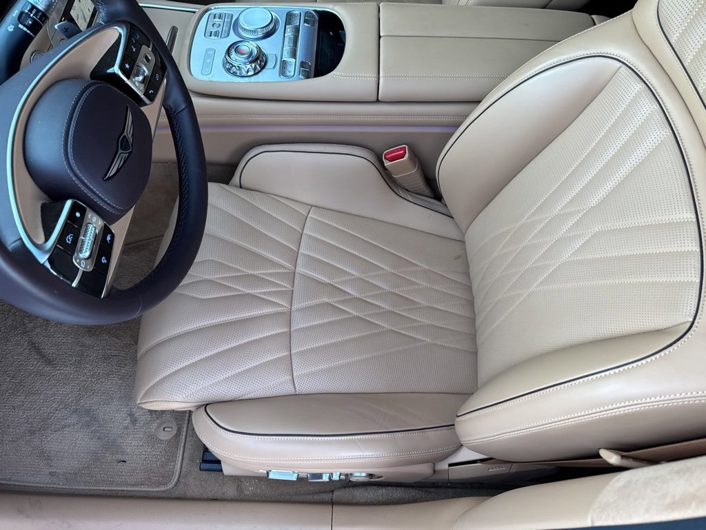 Used 2025 Genesis G90 3.5T image 11