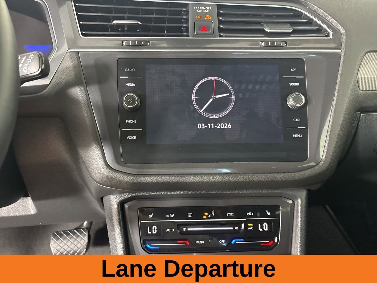 Used 2022 Volkswagen Tiguan SE w/ Panoramic Sunroof Package image 15