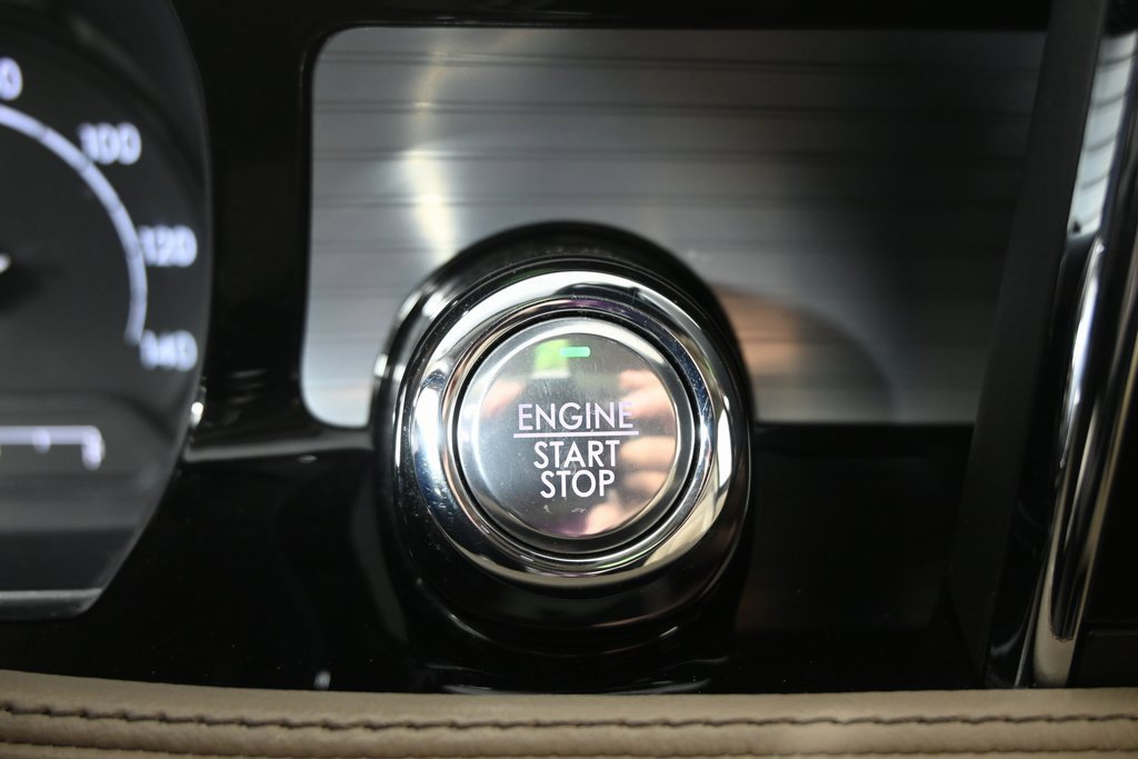 Used 2021 Lincoln Corsair AWD w/ Premium Package image 28