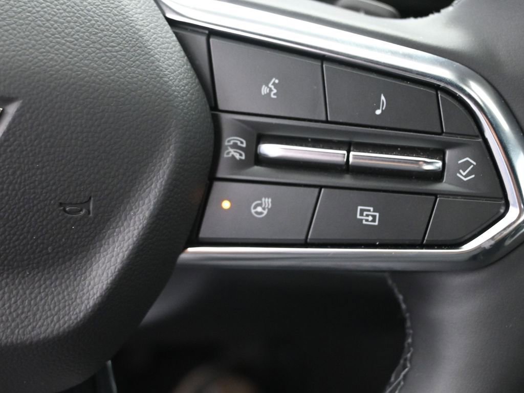New 2025 Chevrolet Equinox LT w/ Safety and Technology Package image 35