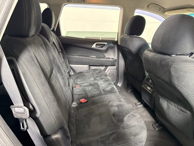 Used 2015 Nissan Pathfinder S image 15