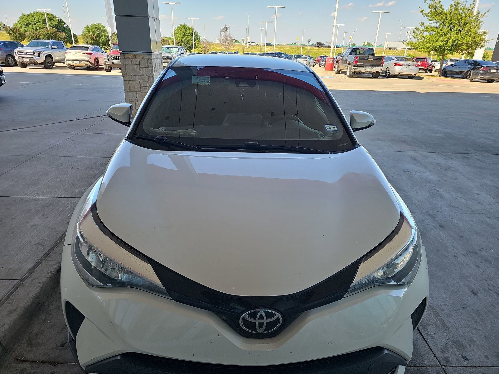 Used 2021 Toyota C-HR XLE FWD image 19