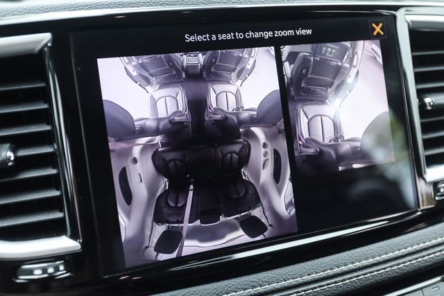 Used 2022 Chrysler Pacifica Touring-L w/ Uconnect Theater Family Group FWD image 46