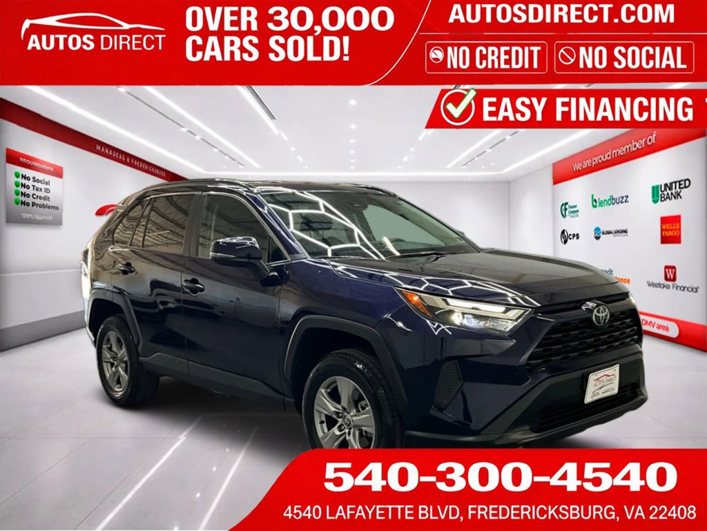 Used 2025 Toyota RAV4 XLE image 1