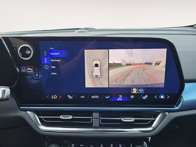 New 2026 Chevrolet Equinox EV LT image 19