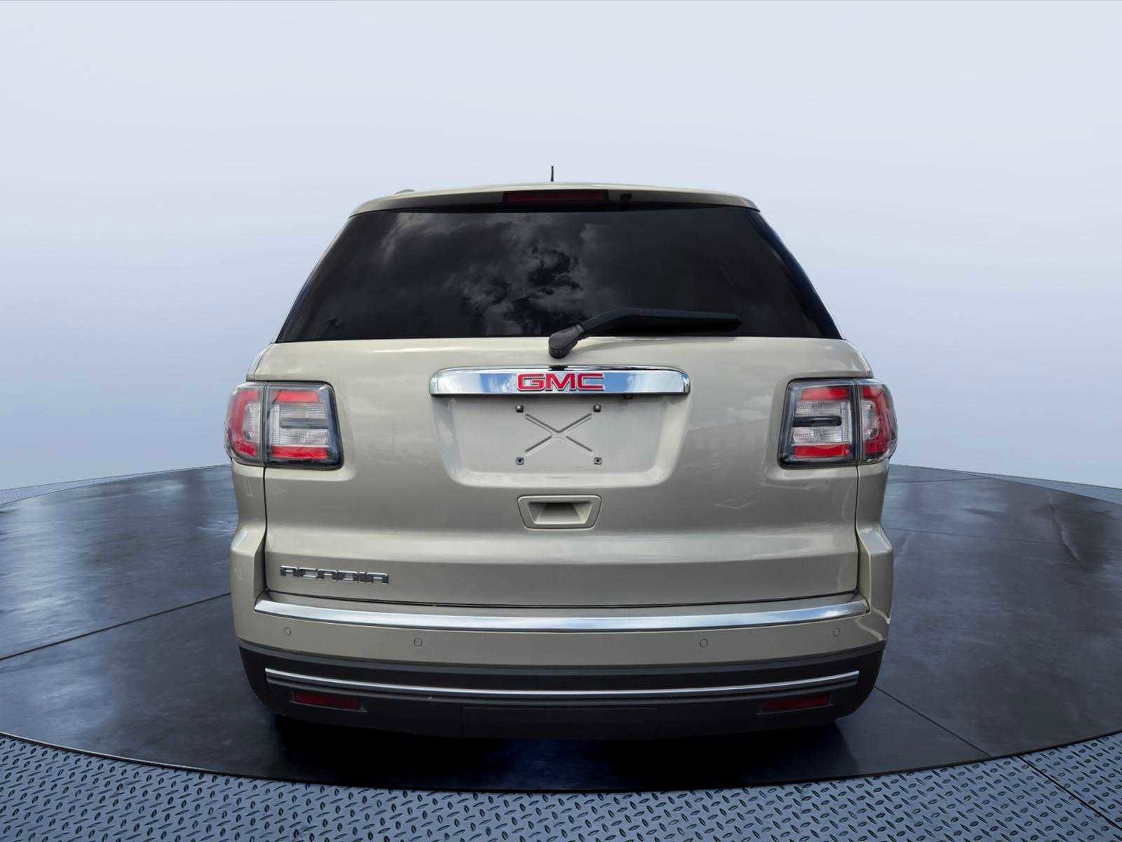 Used 2015 GMC Acadia SLT FWD image 5