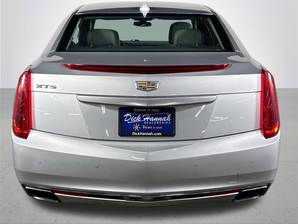 Used 2017 Cadillac XTS Luxury image 7