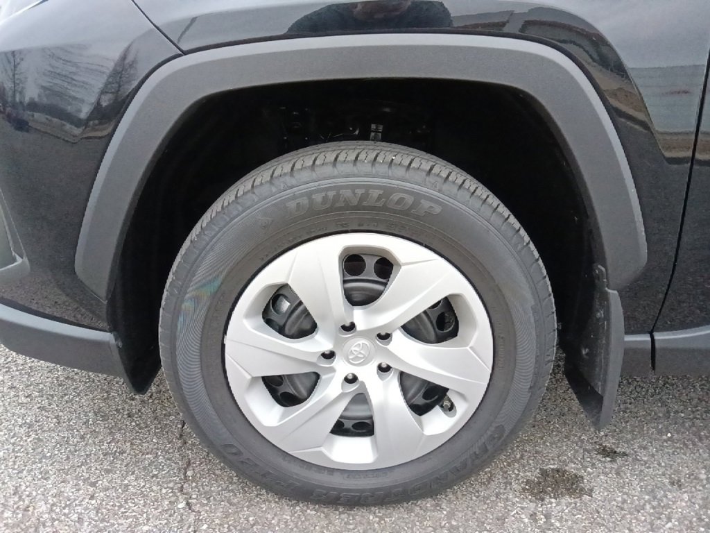 New 2025 Toyota RAV4 LE image 10