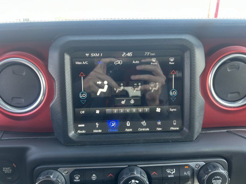 Used 2018 Jeep Wrangler Unlimited Rubicon w/ Dual Top Group AWD/4WD image 25