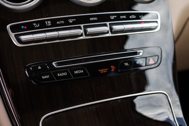 Used 2017 Mercedes-Benz GLC 300 4MATIC image 31