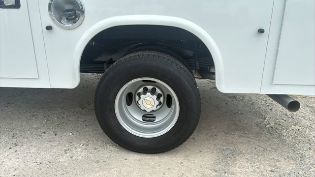 New 2024 Chevrolet Express 3500 RWD image 20