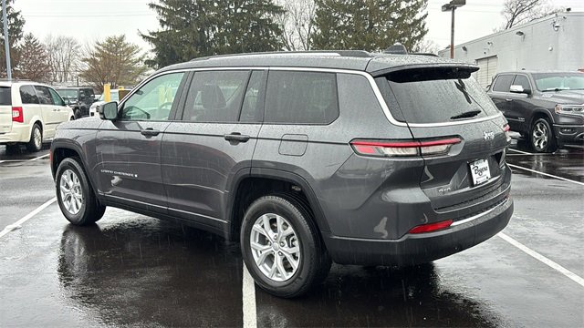 Used 2023 Jeep Grand Cherokee L Limited w/ Luxury Tech Group II image 4