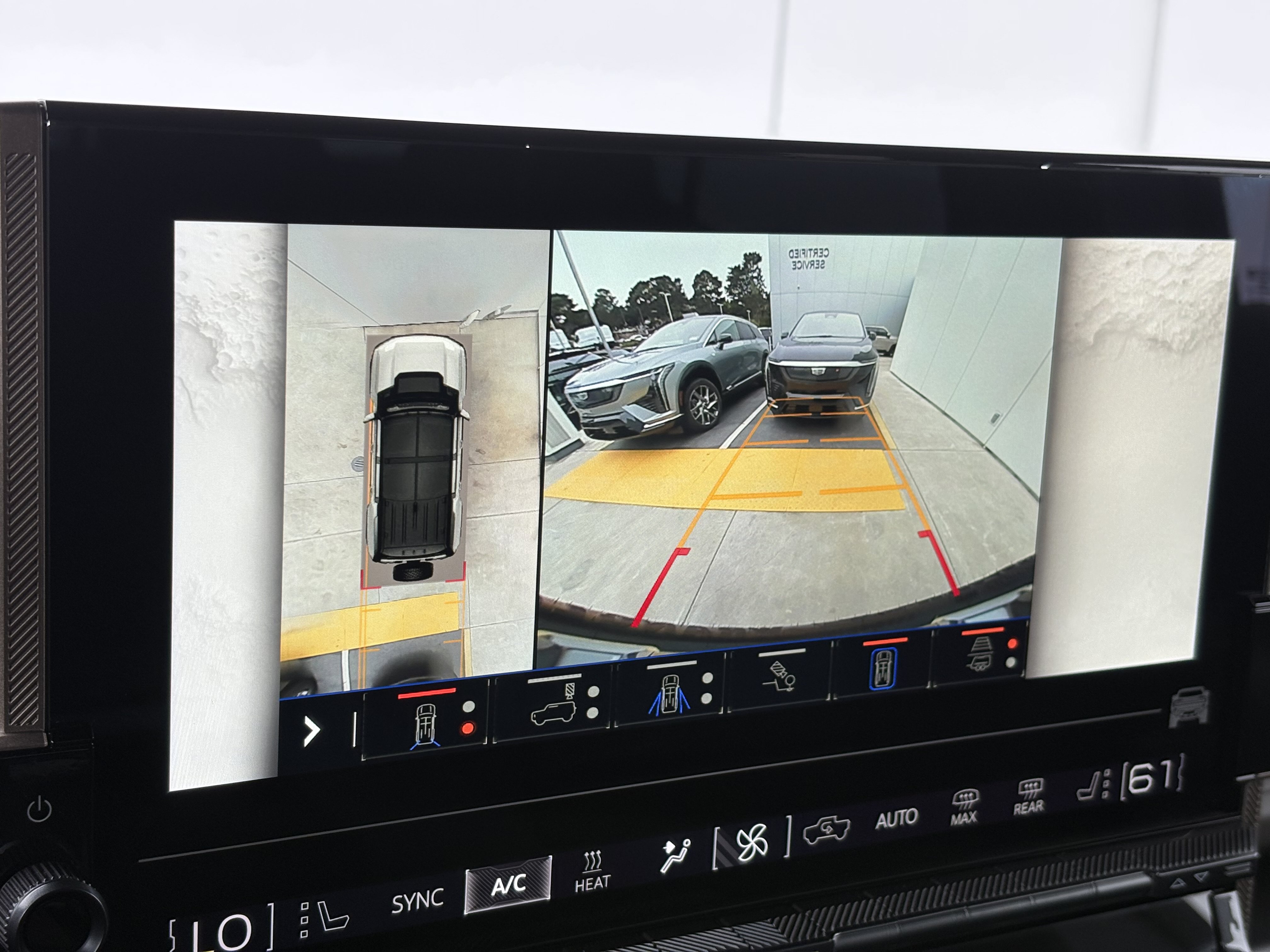 Used 2025 GMC Hummer EV 3X w/ LPO, Cargo Utility Package AWD/4WD image 23