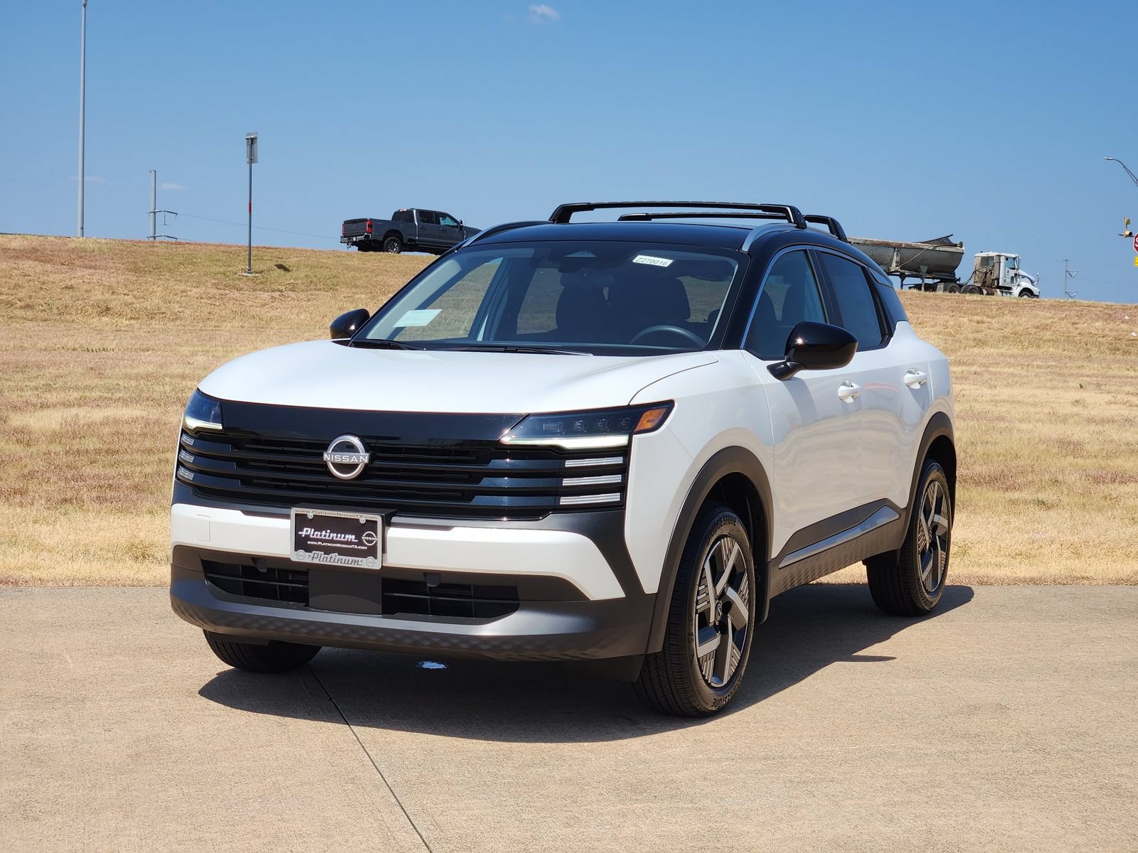 New 2027 Nissan Kicks SV FWD image 2