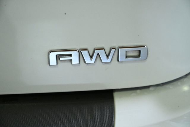 Used 2017 GMC Terrain SLE image 12