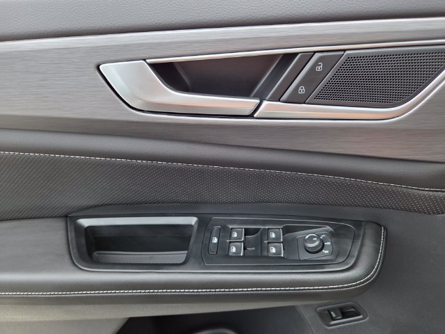 New 2026 Volkswagen Atlas Cross Sport SE FWD image 26