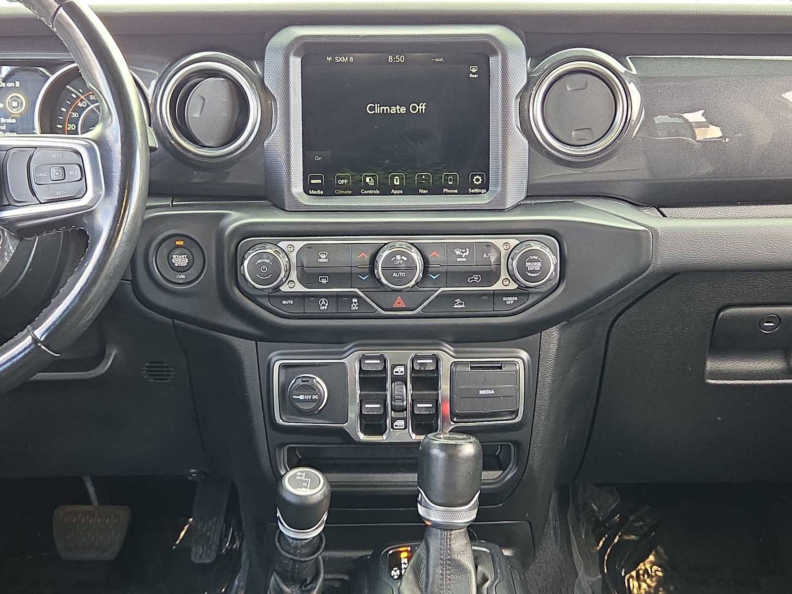 Used 2021 Jeep Wrangler Unlimited Sahara image 29