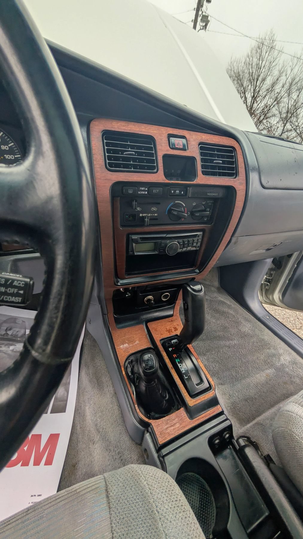 Used 2000 Toyota 4Runner SR5 AWD/4WD image 11