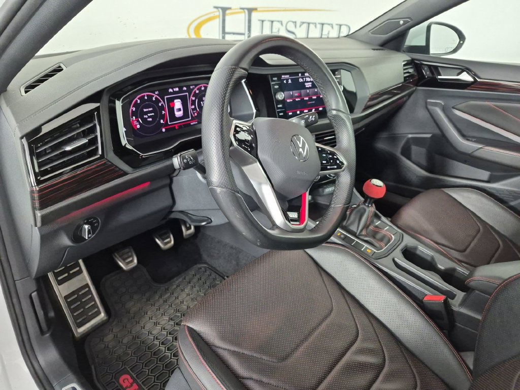Used 2024 Volkswagen Jetta GLI Autobahn FWD image 17