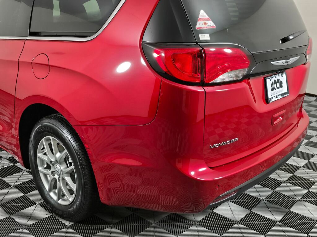 New 2026 Chrysler Voyager LX FWD image 13