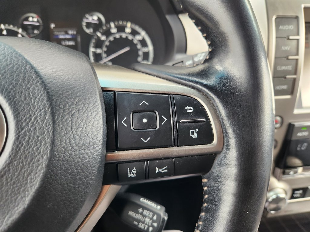 Used 2021 Lexus GX 460 Premium w/ Premium Package AWD/4WD image 29